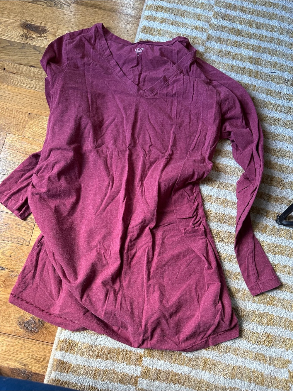 Maternity Love by GAP Maternity Cozy V-Neck Long Sleeve Top - Wine Large